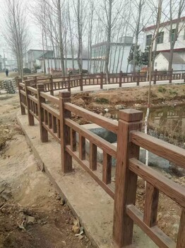 嘉兴水泥仿木护栏仿树皮栏杆河道防护栏鱼塘景观公园混凝土围栏厂