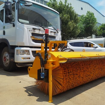 公路養(yǎng)護除雪車多功能除雪車圖片大全