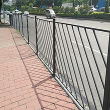 市政道路安全护栏定制河源马路防撞金属栏杆