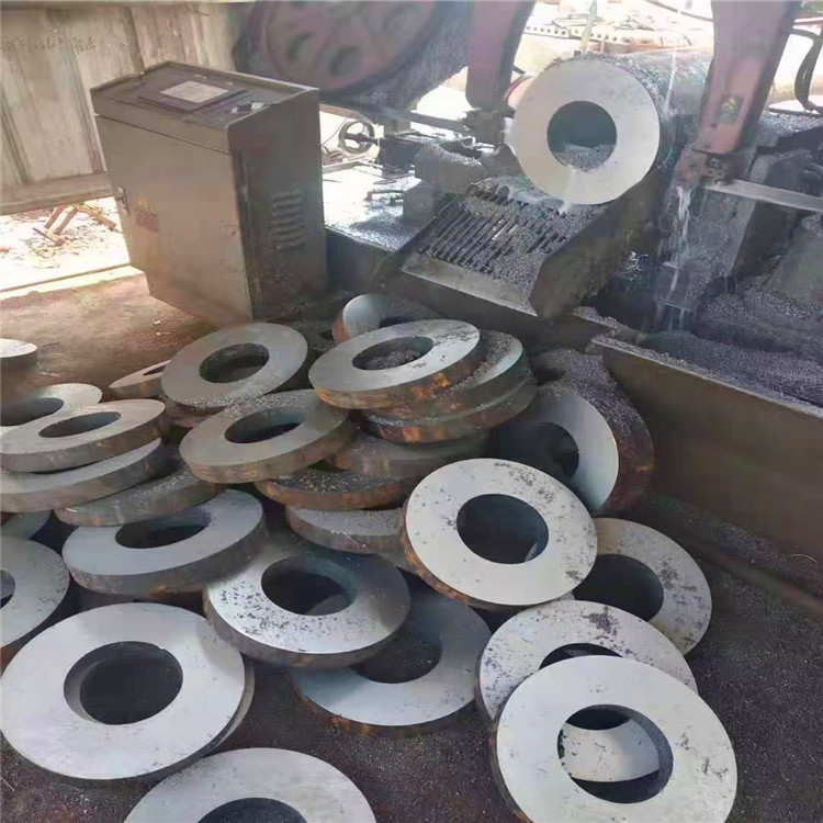 福建 42crmo無縫鋼管 現(xiàn)貨直發(fā) 650*20無縫鋼管