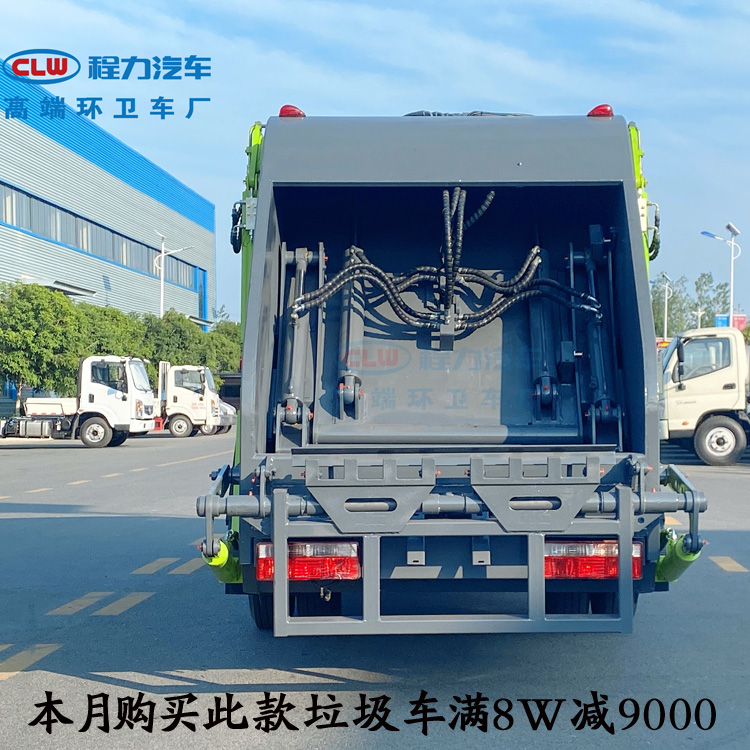 东风天龙18吨压缩垃圾车4方垃圾回收车厂家供应