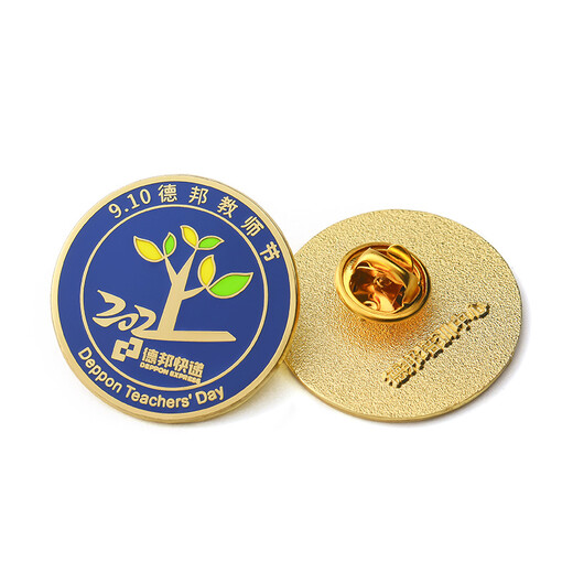 金屬徽章訂制工廠，設(shè)計個性logo徽章，找設(shè)計制作金屬胸章的廠家