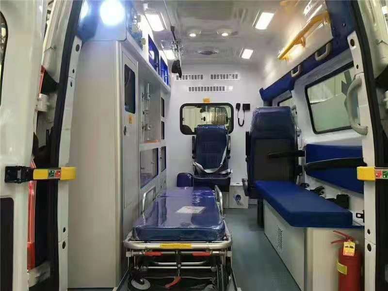 伊利病人转院救护车--长途护送