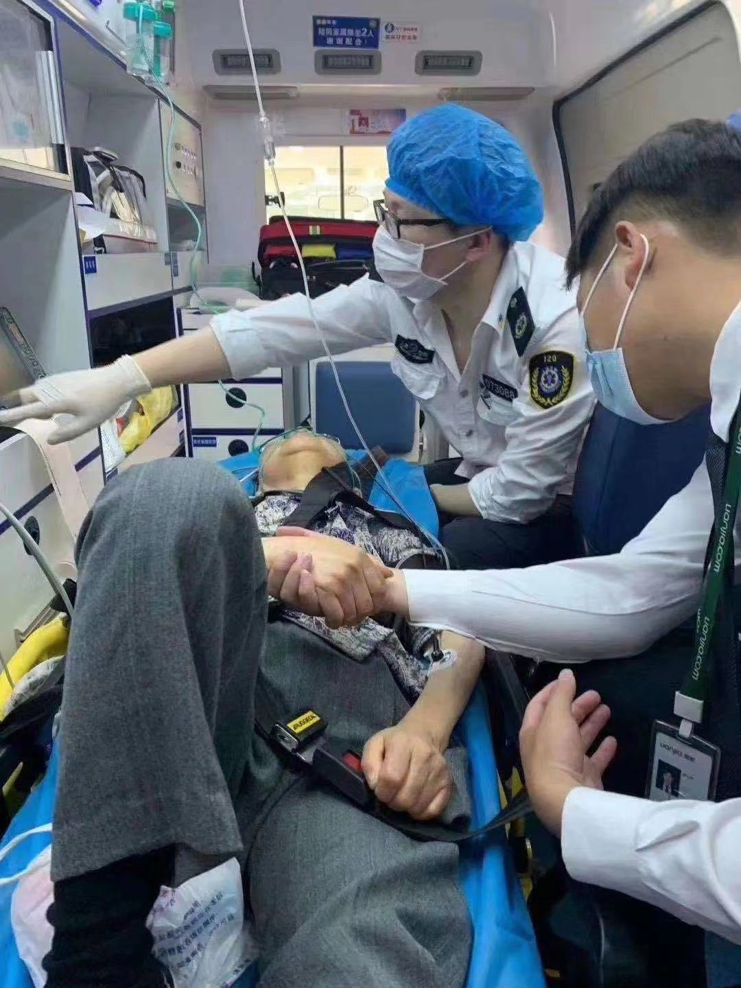 桂林长途救护车电话--长途急救服务