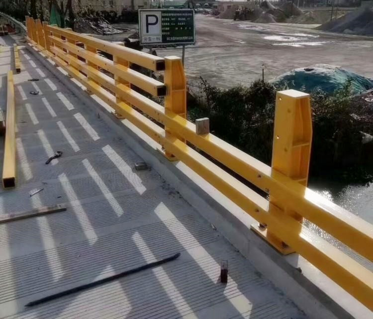 济南 桥梁防撞护栏 桥梁防撞护栏 焊点整洁无损伤