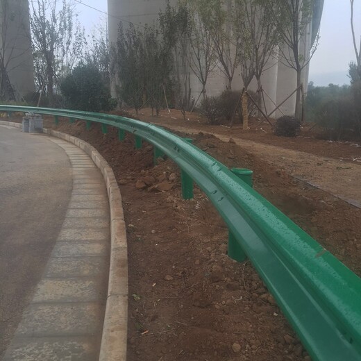 波形护栏陕西高速公路安全绿色梁钢栏板喷塑乡村道路W型双波护栏