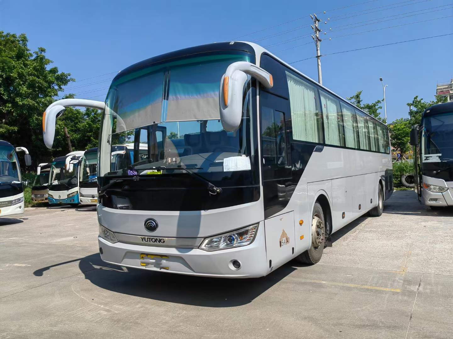 2018年1月国五非营运54座宇通6125型客车