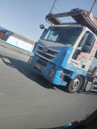 吐鲁番去往杭州拖运小轿车（全-境-派-送）2022油价调整中