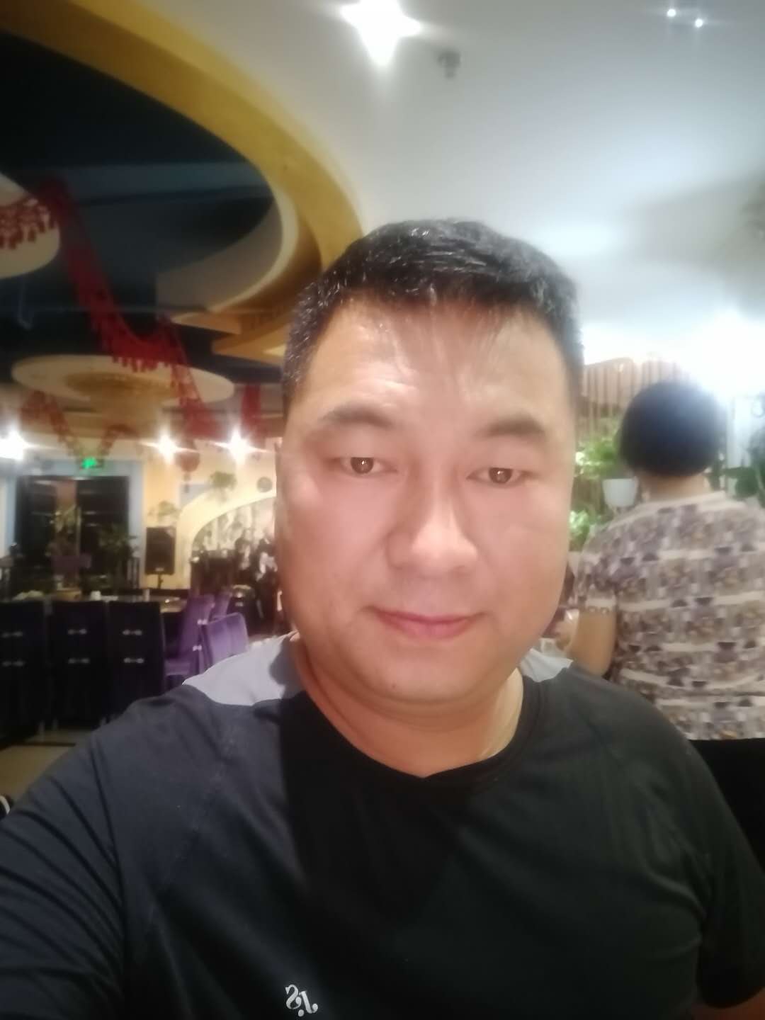 塔什庫爾干周邊托運到到信陽//運車要多少公里，時間過路油費