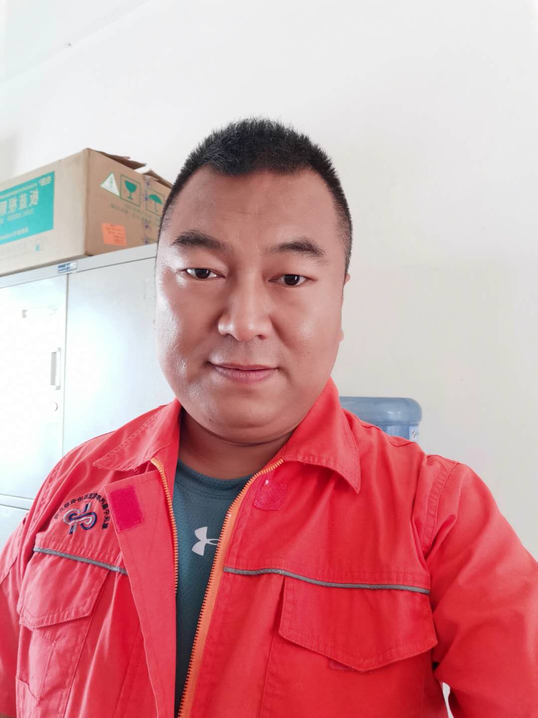 阿瓦提小轎車拖運去烏魯木齊頭屯河區(qū)托運小汽車-誰知道？
