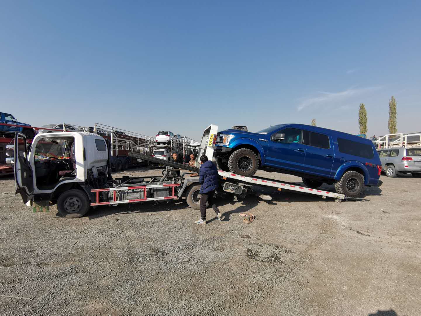 新市區(qū)拖運(yùn)suv去阿克陶轎車(chē)托運(yùn)公司2021(全境一戰(zhàn)達(dá)）