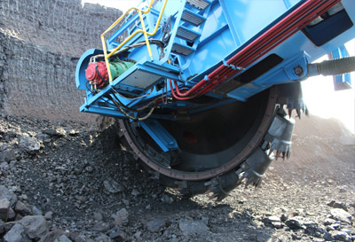 热电厂煤矿用移动式600吨每小时堆取料机斗轮机