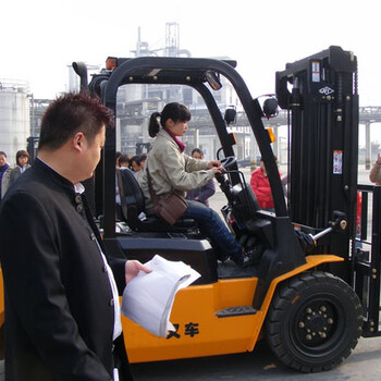 平湖叉車電工電焊培訓(xùn)中心