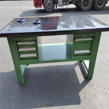 天津不銹鋼包面工作臺，鉗工工作臺，帶吊柜抽屜工作臺