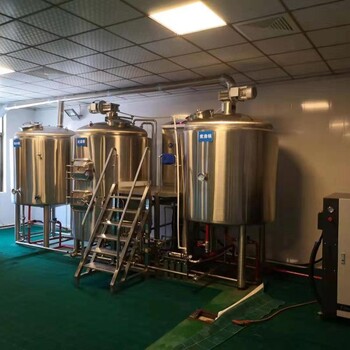吉林精酿啤酒设备供应厂家日产2吨啤酒设备多少钱