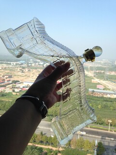 河间华企高硼硅玻璃酒瓶拱桥造型创意酒瓶透明无铅工艺酒瓶1000ml图片2