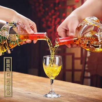 河间华企生产龙凤造型酒瓶高硼硅玻璃工艺泡酒瓶包装厂家