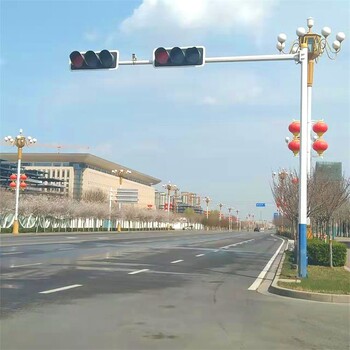 黑龙江公路立杆交通指示牌立杆厂家定制天光灯具