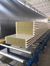 江苏恒海钢结构有限公司生产彩钢瓦-岩棉夹芯板，防火吸音保温板