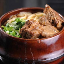 鲜瓦中式快餐弘扬“瓦罐”文化