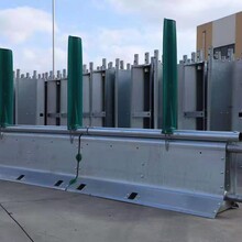 山东A级移动钢护栏高速迷你护栏八字钢护栏生产厂家