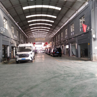 西安奔驰v260威霆商务车改装厂图片3