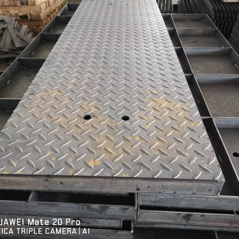 厂家供给各种规格镀锌钢格板镀锌钢格栅不锈钢格栅平台钢格栅
