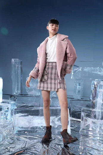 设计师品牌女装认同22冬复古森女系列女装尾货货源