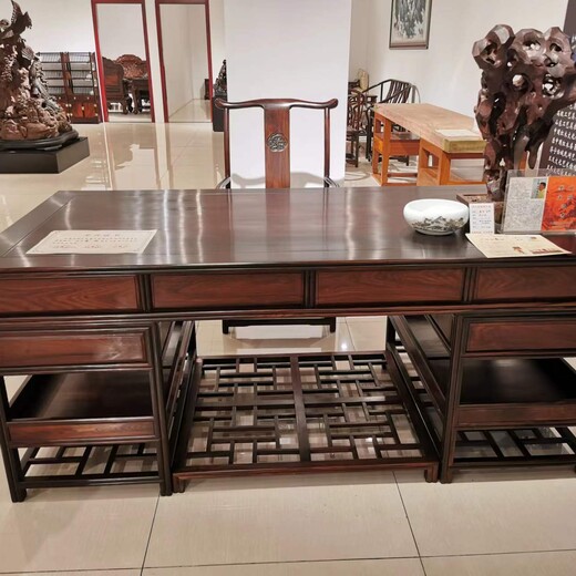 古色古香大红酸枝办公桌，缅甸花梨办公桌