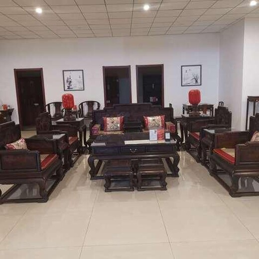 青岛纯手工王义红木沙发质地细腻,缅甸花梨办公家具