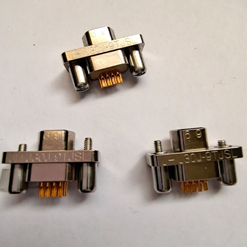 锦宏牌矩形连接器J30J-9ZKN-J直插印制板用接插件插座