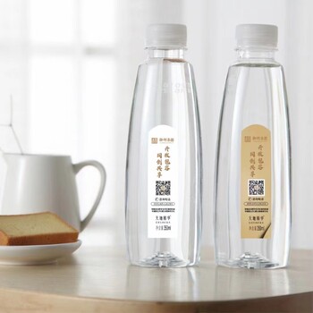 青島市城陽(yáng)區(qū)礦泉廠公司定制瓶裝水330毫升1元定制礦泉水