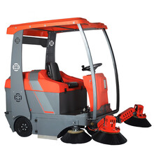 地面清扫用电动驾驶式扫地机上海地面清扫用电动扫地车