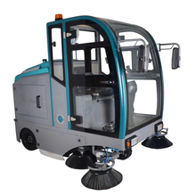 BL1800电动驾驶式扫地机物业用