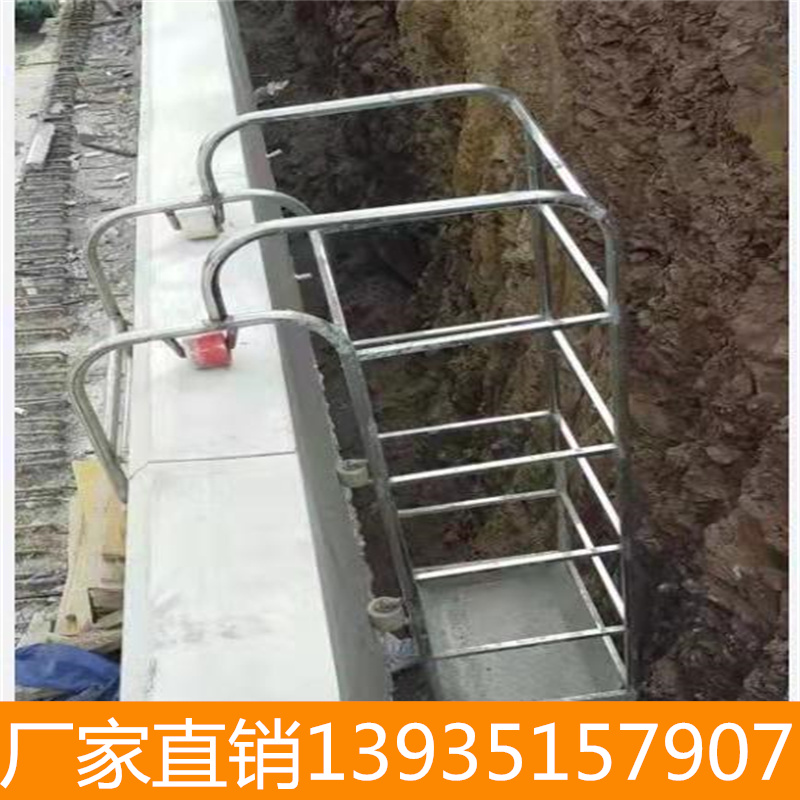 陕西渭南澄城县防撞墙模板台车使用说明