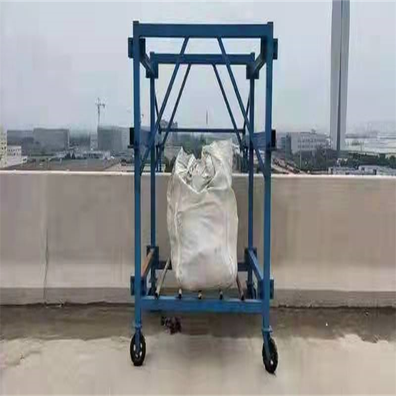 河北永年县防撞墙施工台车吊装作业平台一体机