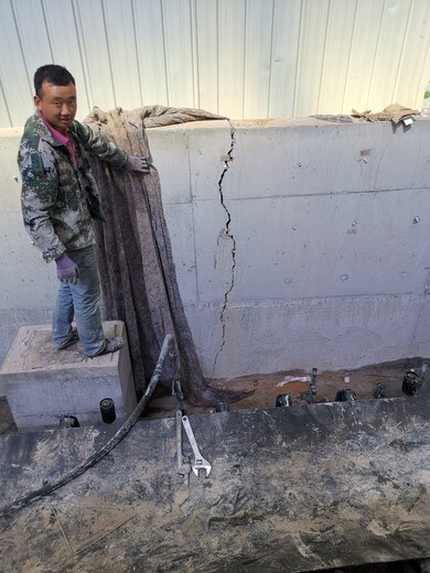 新疆哈密地基注浆设备基础下沉加固
