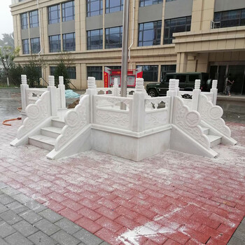 升旗臺圍欄定制-中小學(xué)校園漢白玉旗臺石欄桿