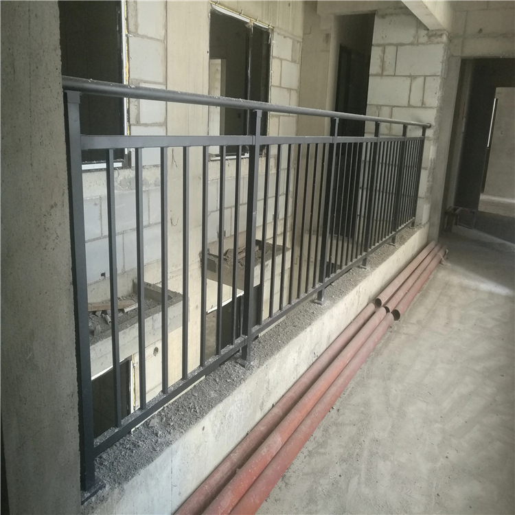 板*咨询产品小区连廊护栏阳台栏杆扶手空调罩外机栏杆飘窗防护栏和平