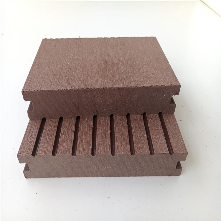 鹤岗工程用木塑地板质量