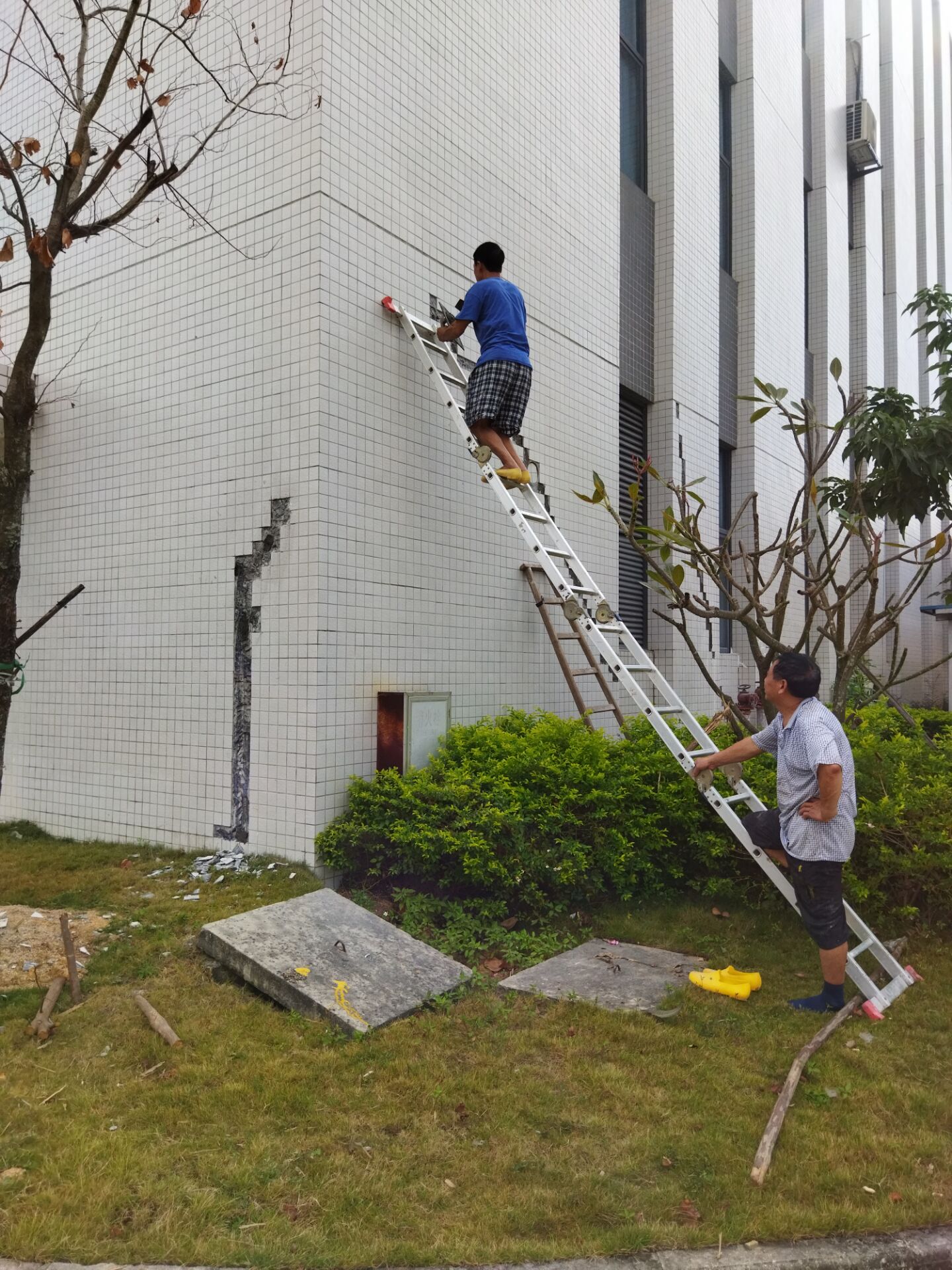 惠城汝湖客厅开裂渗水补漏，惠州防水装饰公司地址