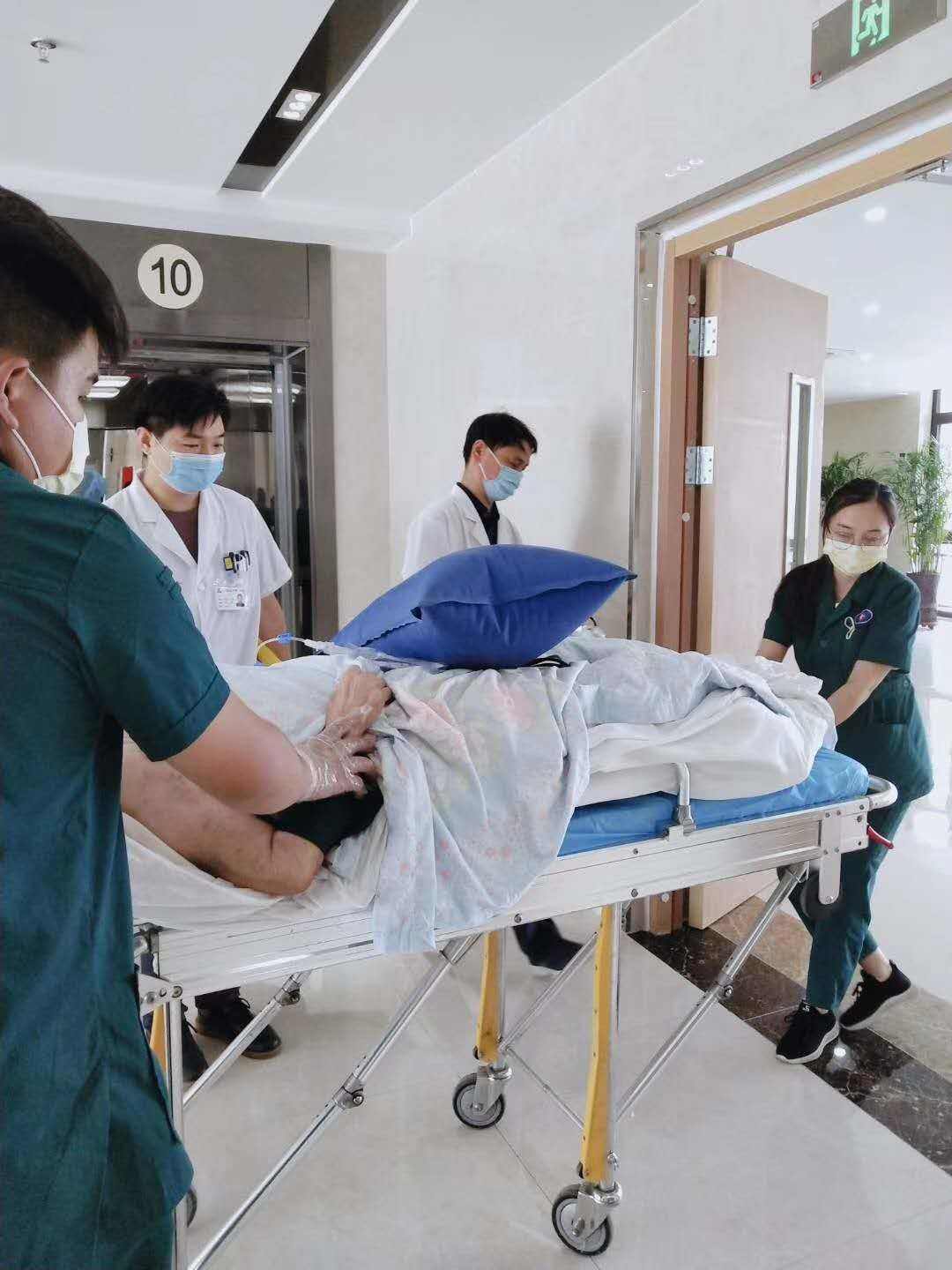 丹东120救护车怎么收费救护车长途运送病人-24小时服务