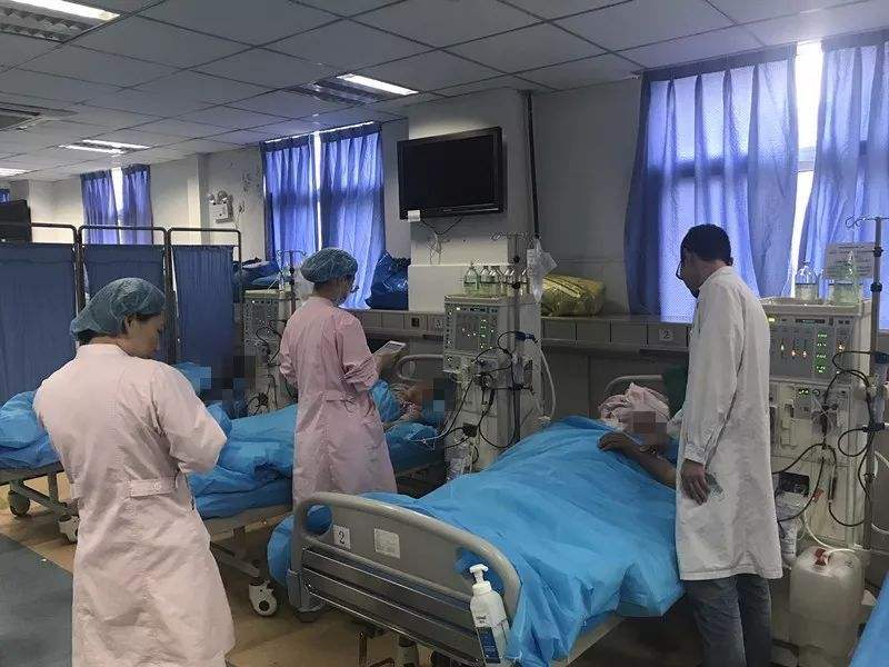 杭州病人转院服务车救护车长途运送病人/本地救护车服务