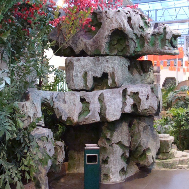 拉萨雕塑现场制作-拉萨假山喷泉造型设计