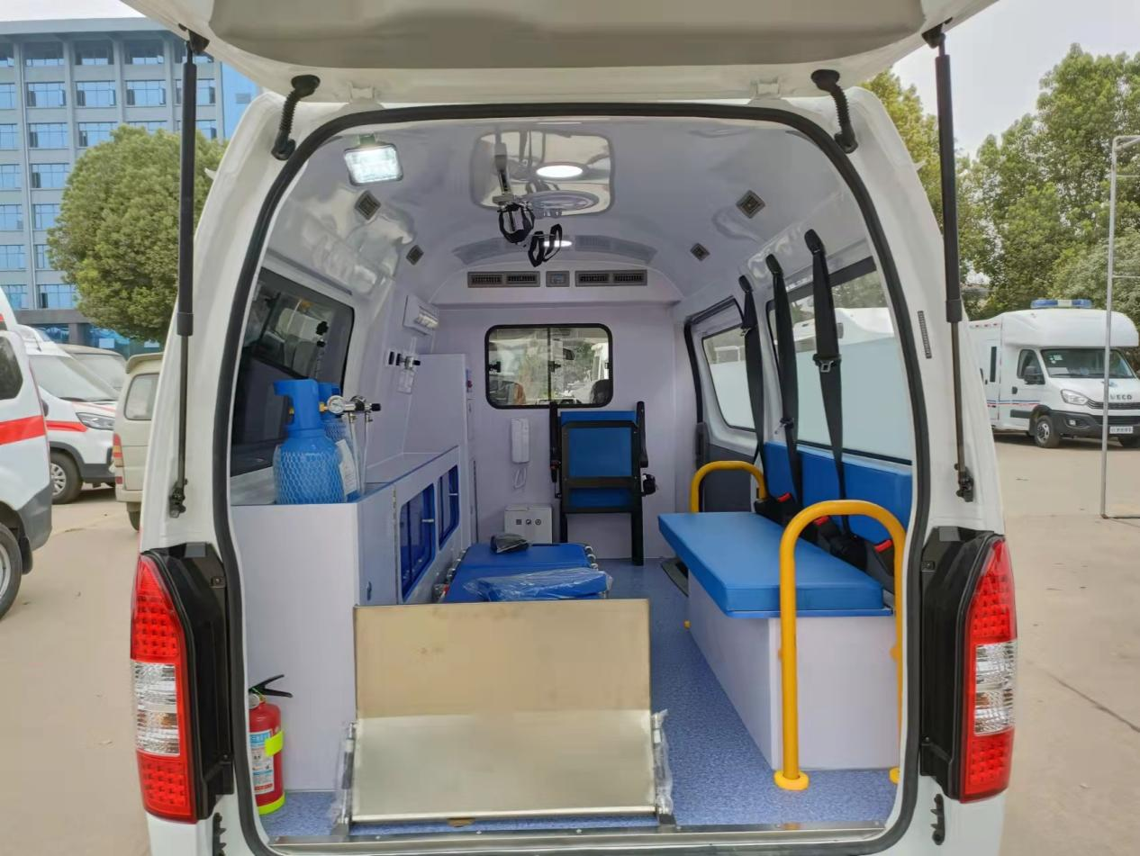 内蒙古赤峰新款福特V362救护车