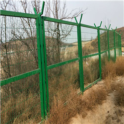 吉林通化钢板护栏网-绿色铁丝网