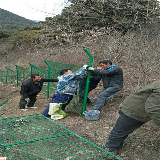 山西运城堤坡防护网-山区圈地护栏