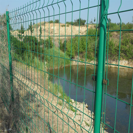 四川宜宾圈地铁丝围栏网-围墙网围栏