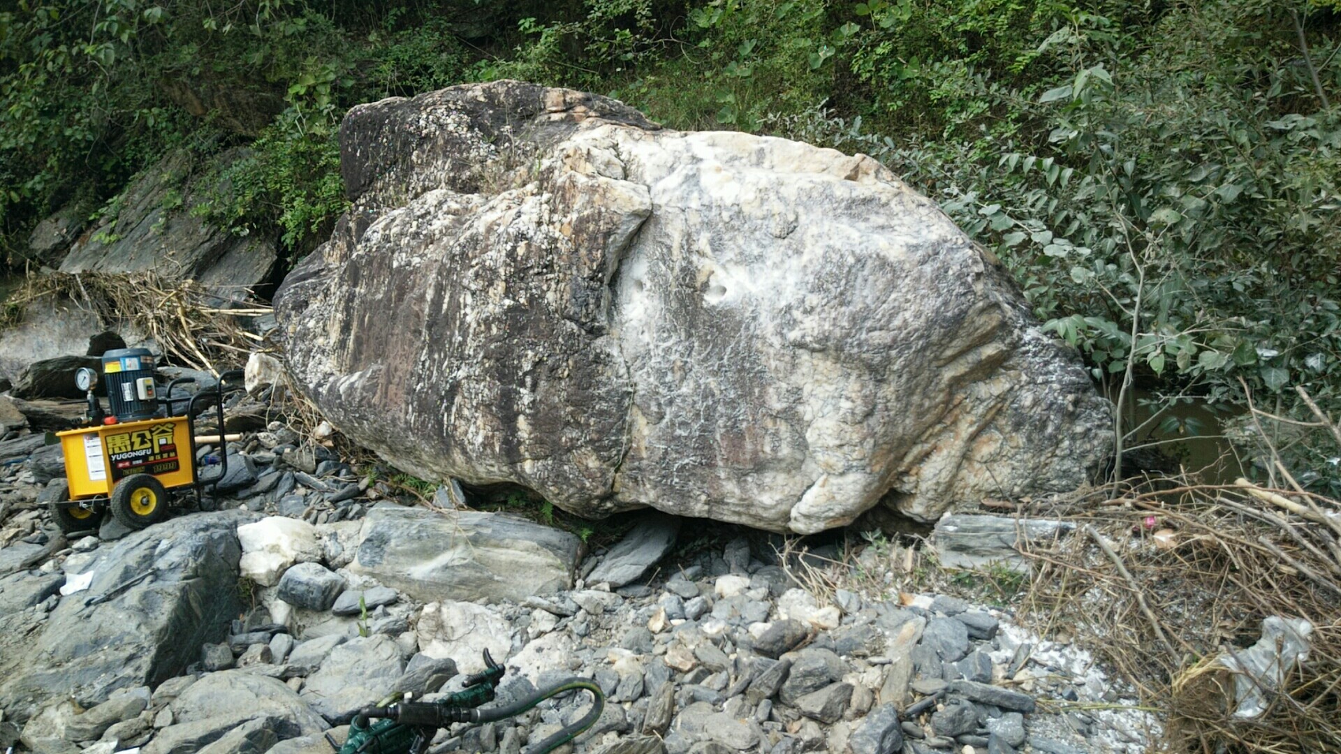 石英石岩石岩石分裂机