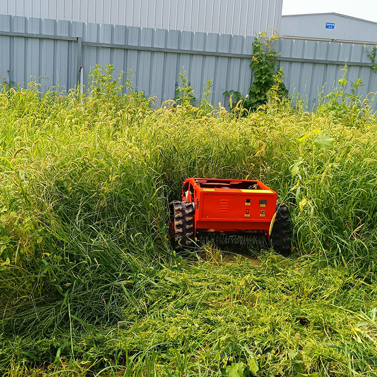 新疆汽油遙控割草機履帶遙控除草機